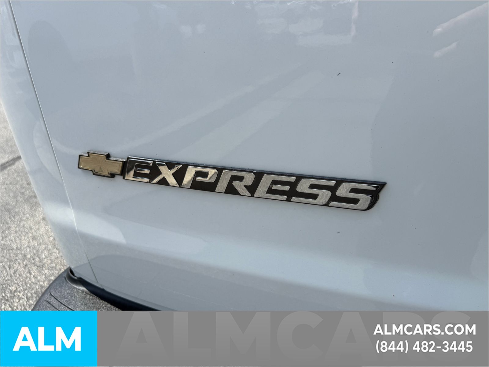 Used 2020 White Chevrolet LS image 10