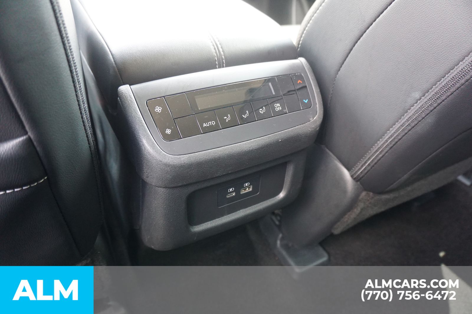 Used 2023 White Nissan SL image 62