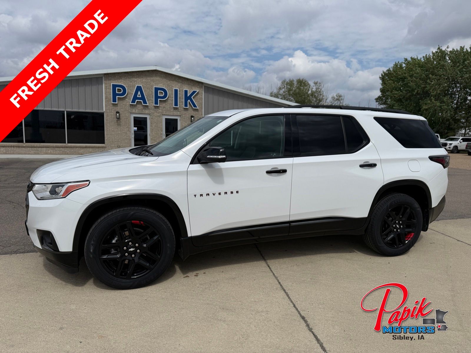 Summit White 2021 Chevrolet Traverse Premier AWD SUV / Crossover Four-Wheel Drive 9-Speed Automatic