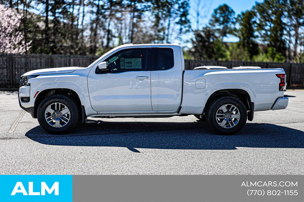 2025 Nissan Frontier SV - Photo 10