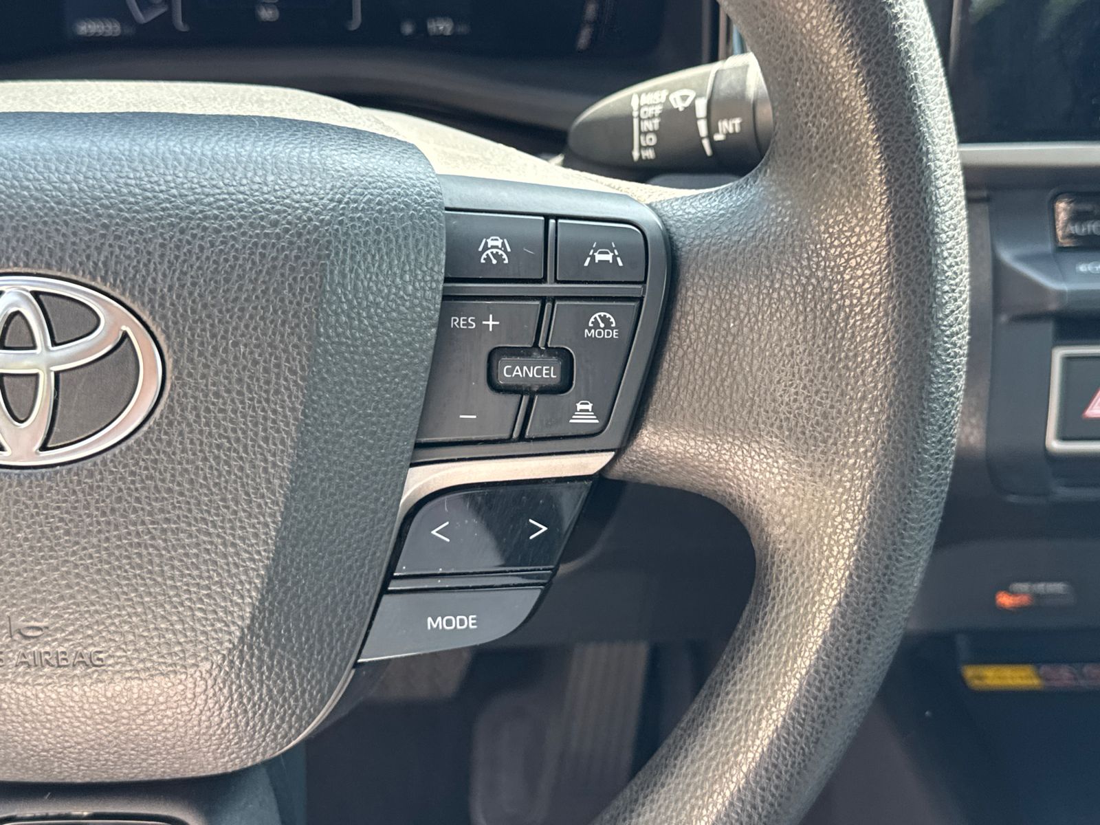 Used 2025 Silver Toyota LE image 25