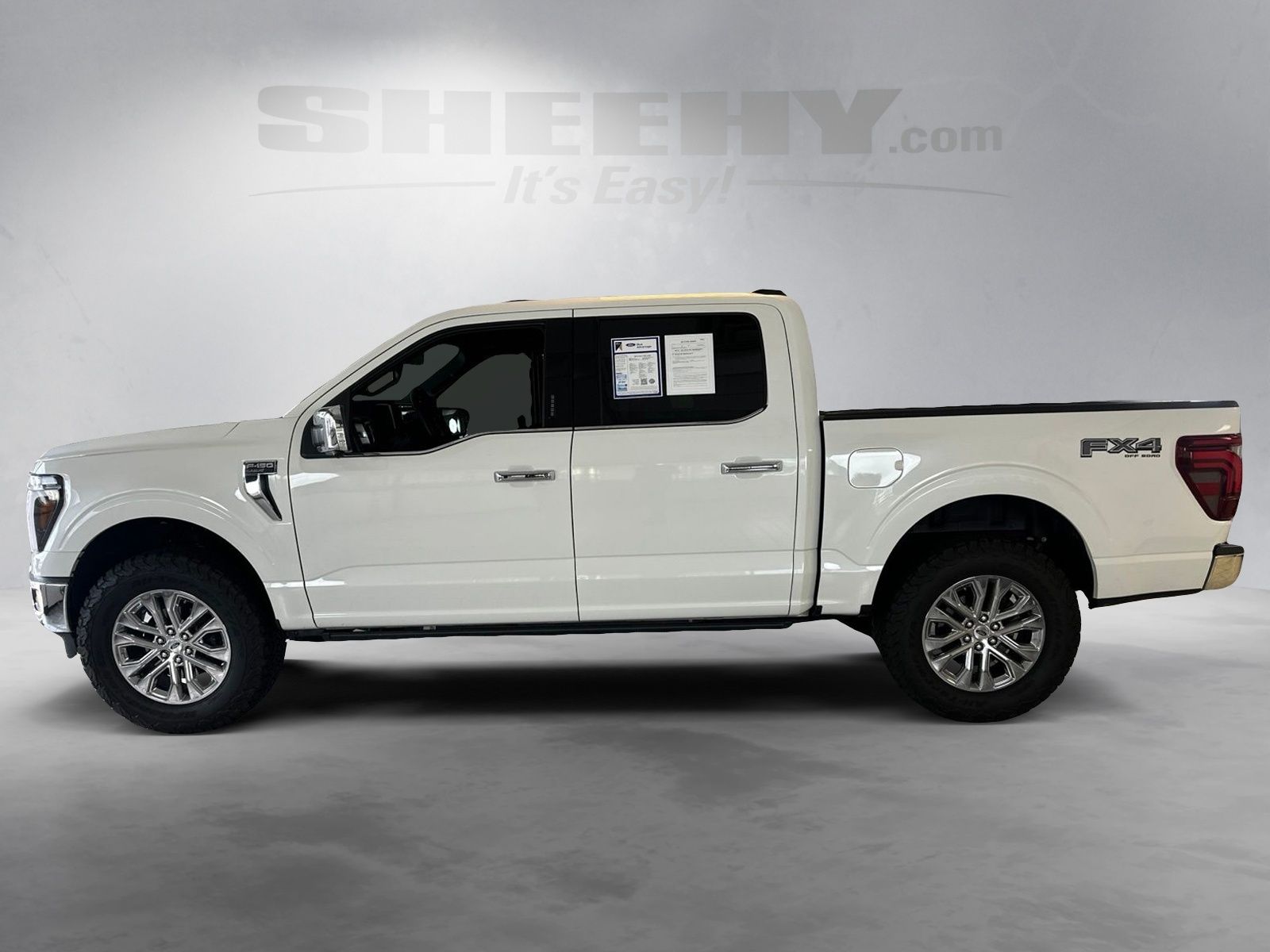 Used 2024 Star White Ford Lariat image 14