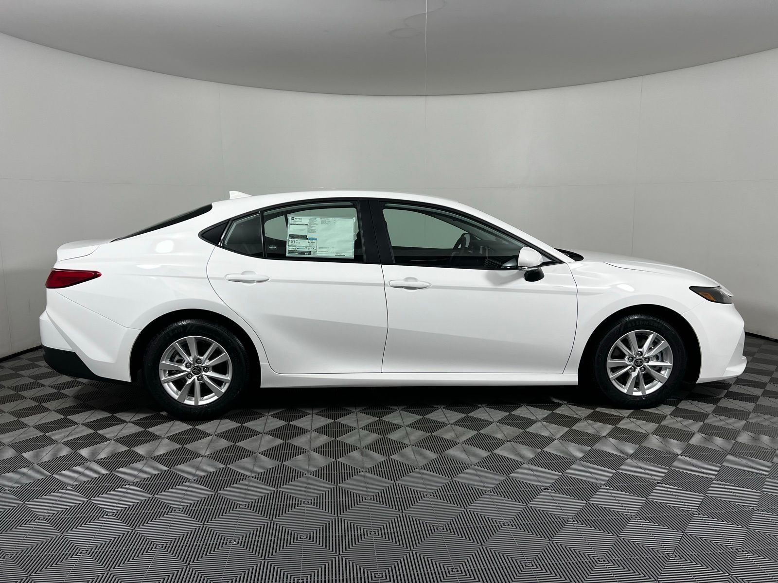 Thumbnail: 2025 Toyota Camry - 4
