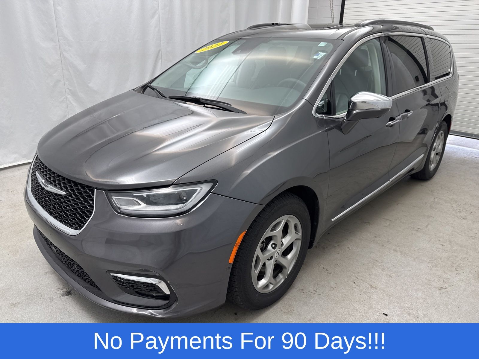 View vehicle photo 5