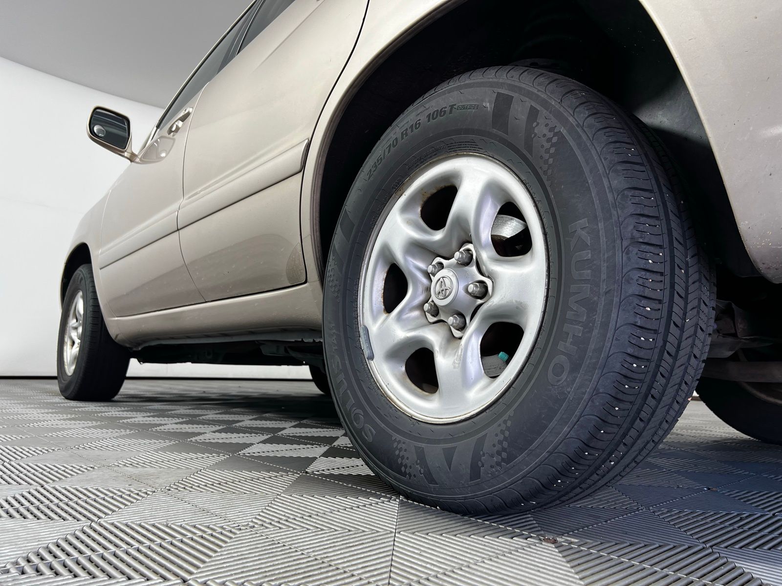 2006 Toyota Highlander Base 9