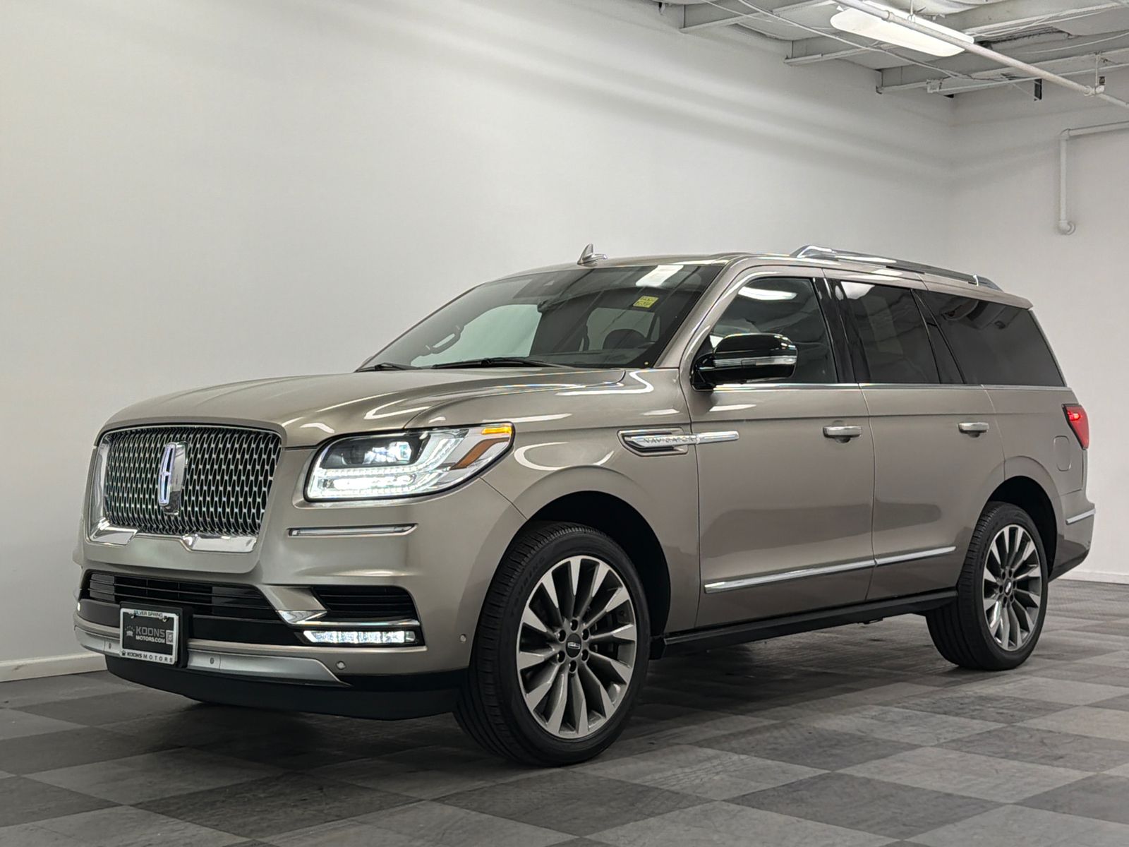 Iced Mocha 2020 Lincoln Navigator Reserve 4WD SUV / Crossover Four-Wheel Drive Automatic