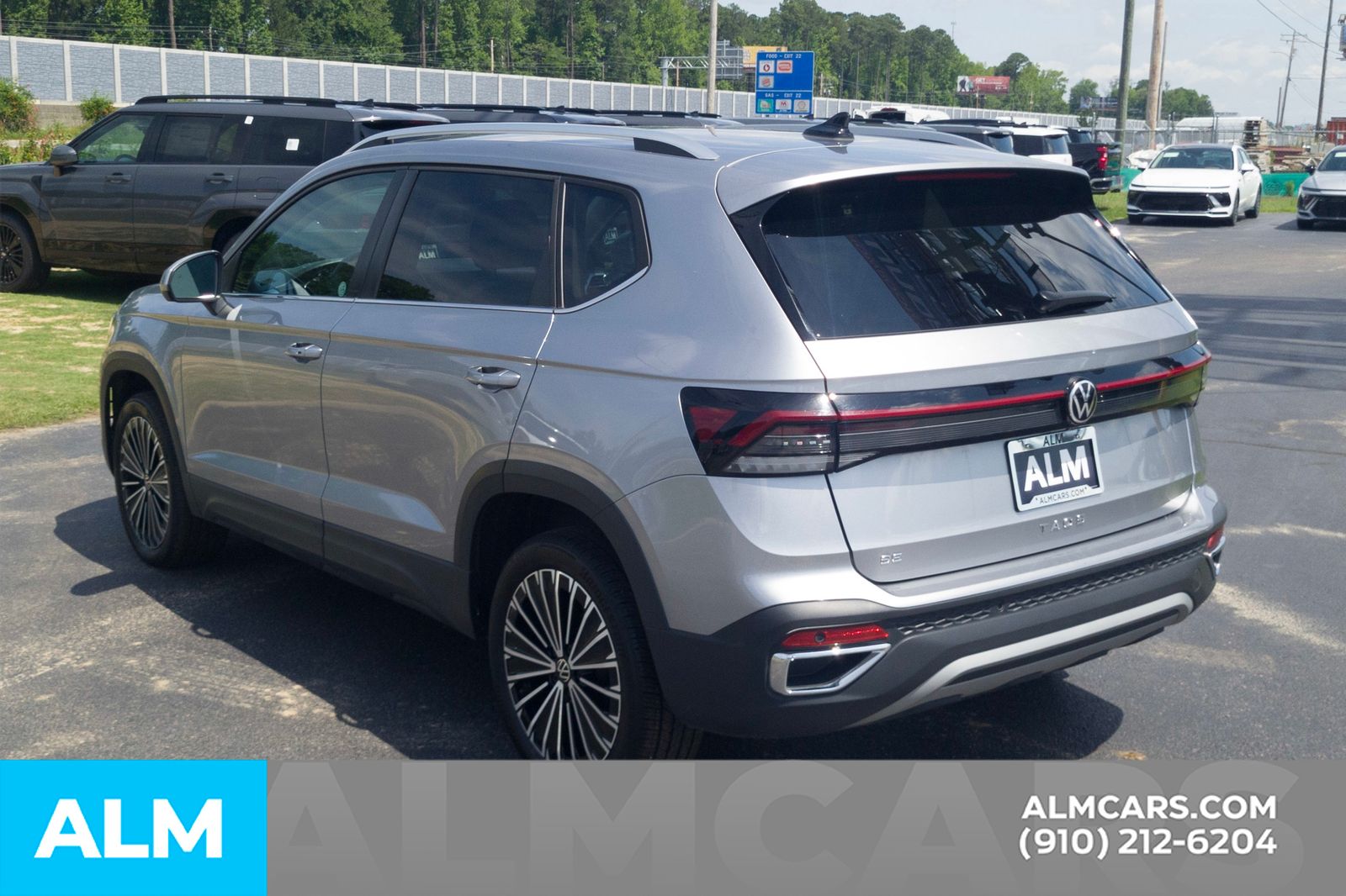 Used 2025 Pyrite Silver Metallic Volkswagen 1.5T SE image 10