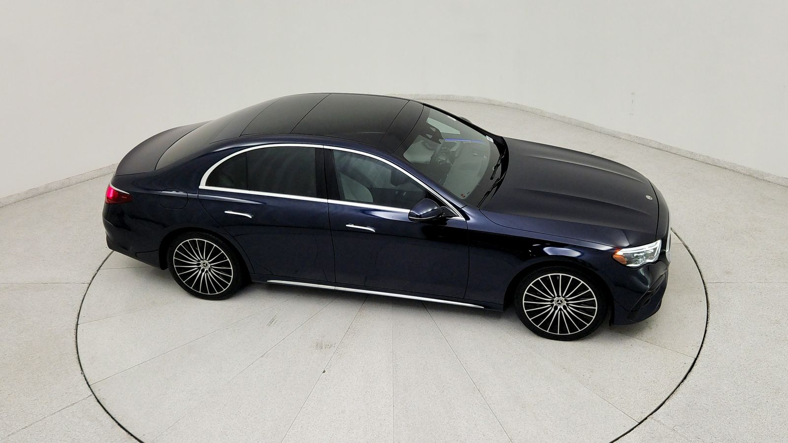Used 2025 Blue Mercedes-Benz E 450 image 20