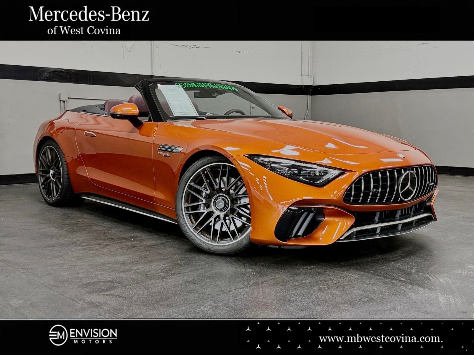MANUFAKTUR Orange Flame Metallic 2024 Mercedes-Benz SL-Class Convertible All-Wheel Drive 9-Speed Automatic