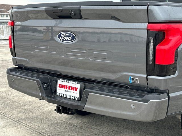 New 2025 Carbonized Gray Metallic Ford Flash image 5