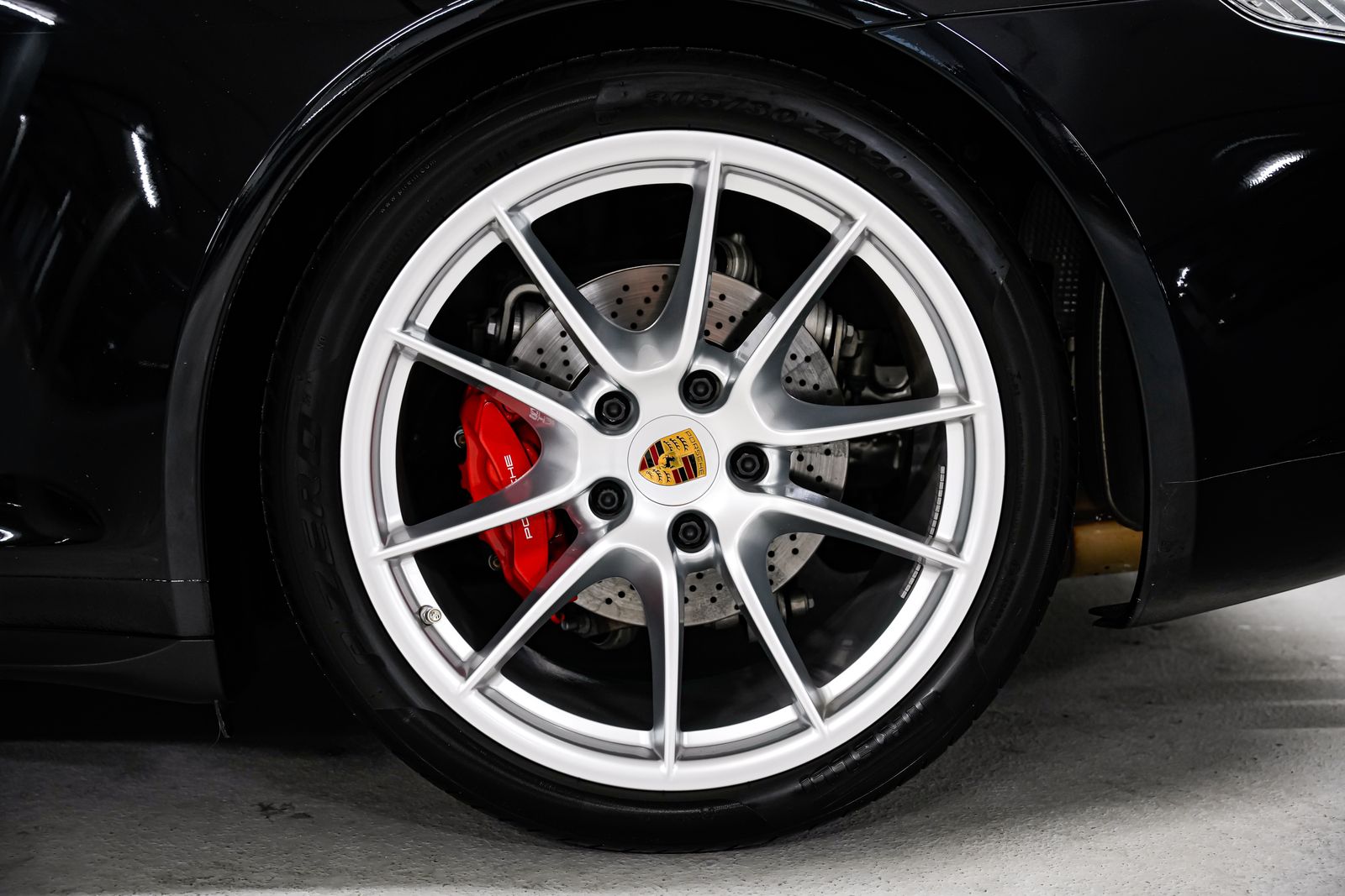 2015 Porsche 911 Carrera 4S — photo 46