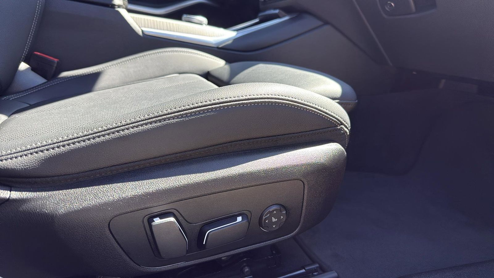 Used Car 2025 Bmw 3 Series  330i Xdrive For Sale Under $40,000 In Austin, Texas