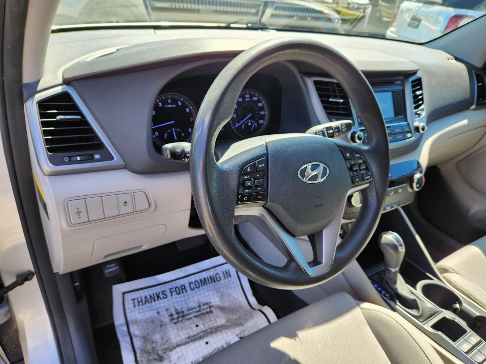 2017 Hyundai Tucson SE 12