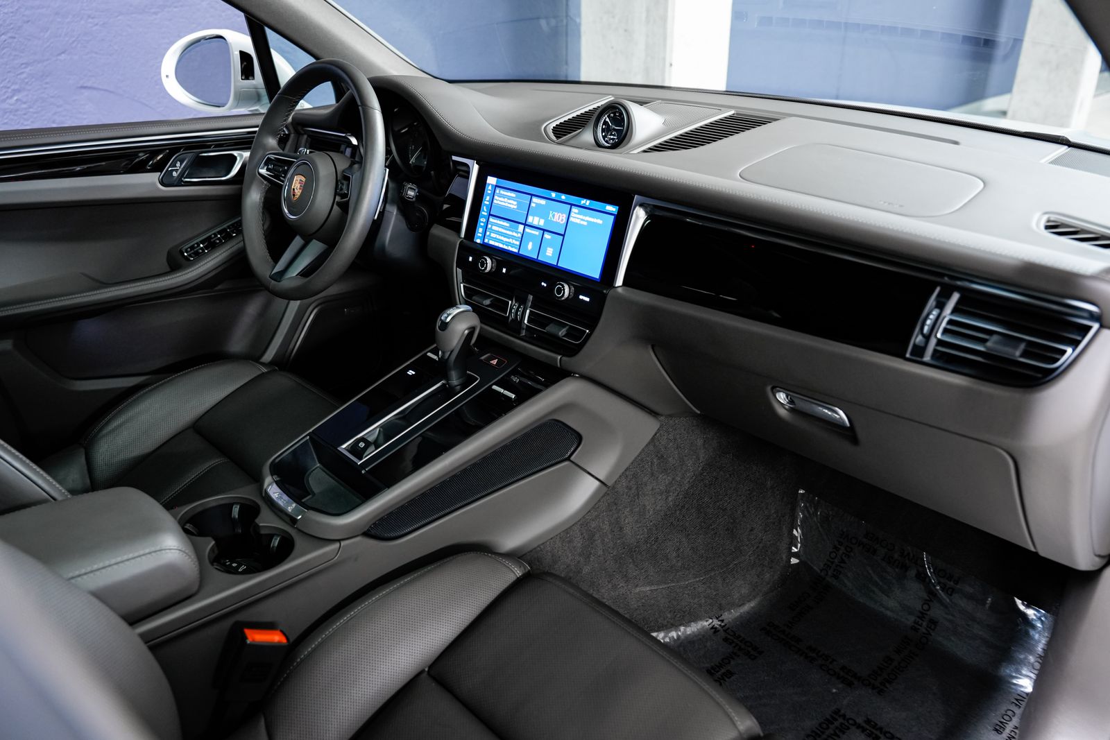 2024 Porsche Macan S — photo 29