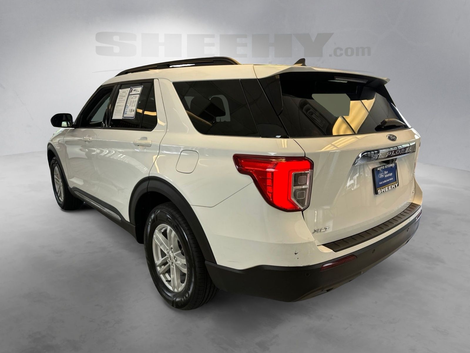 Certified Used 2022 Oxford White Ford XLT image 14