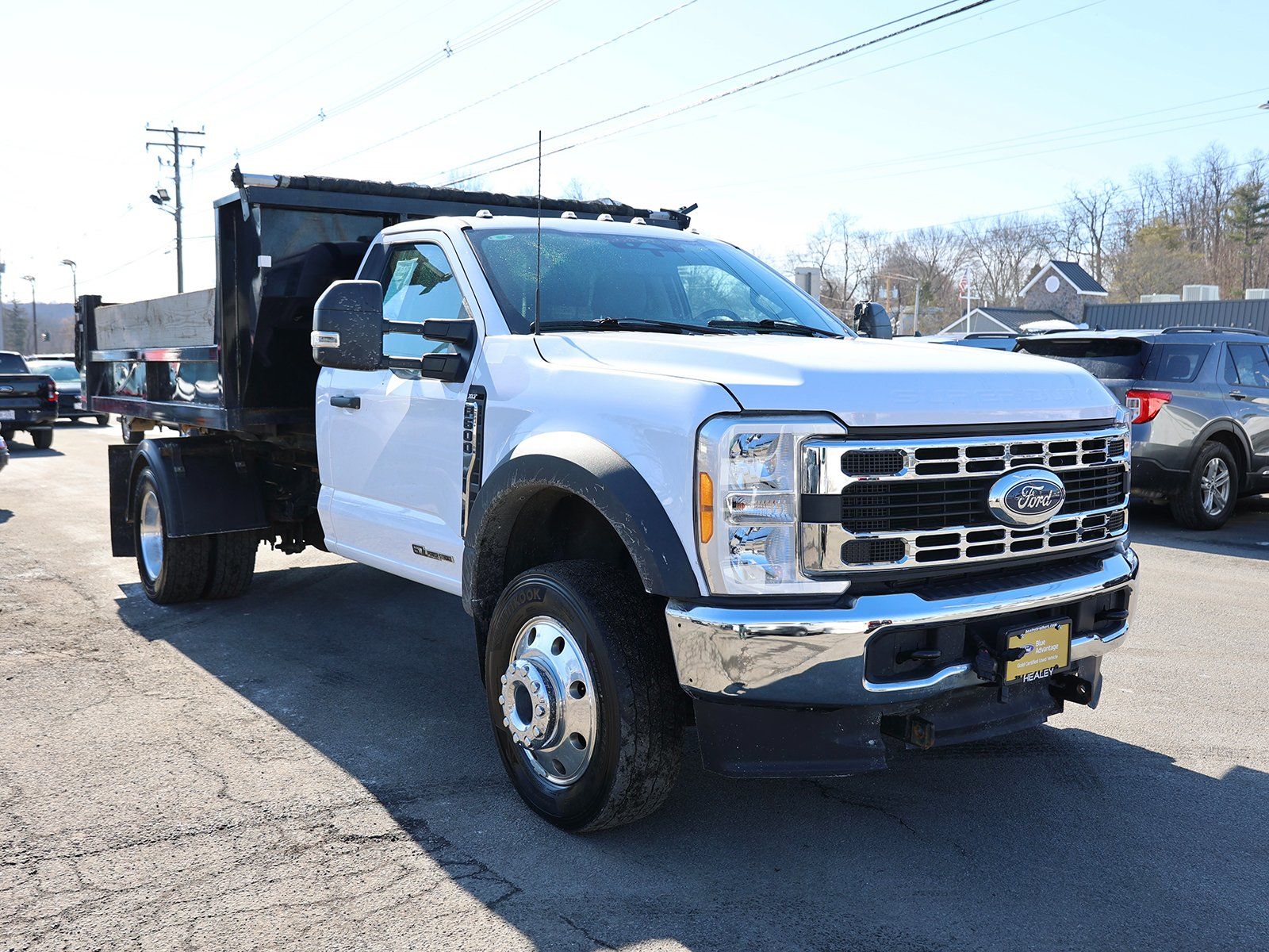 Oxford White 2023 Ford F-600 Super Duty Pickup Truck Automatic