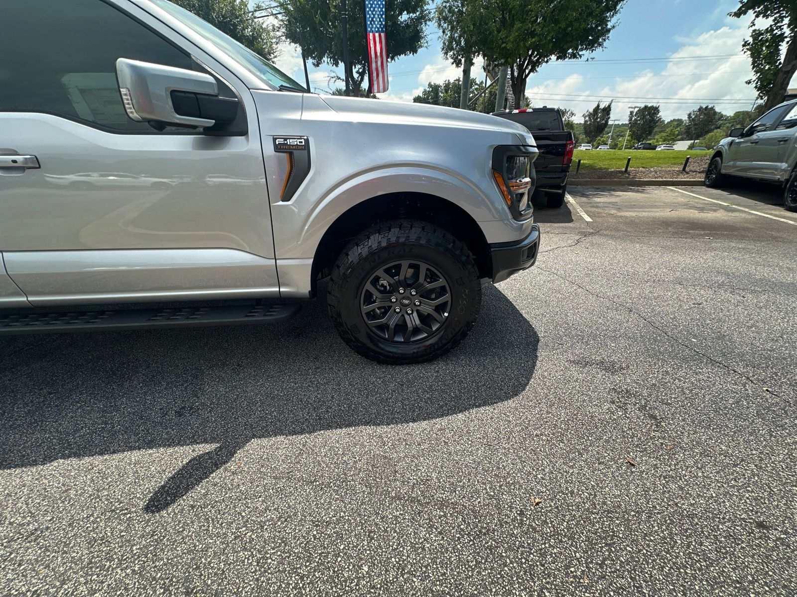 New 2026 Iconic Silver Metallic Ford Tremor® image 13