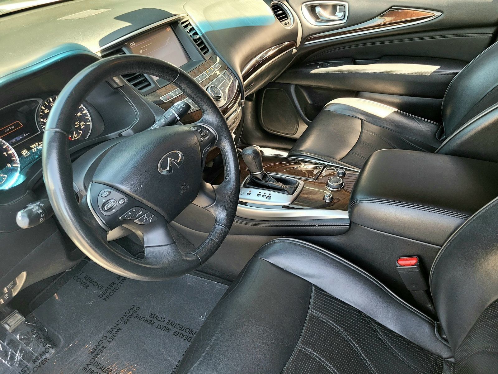 View vehicle photo 5