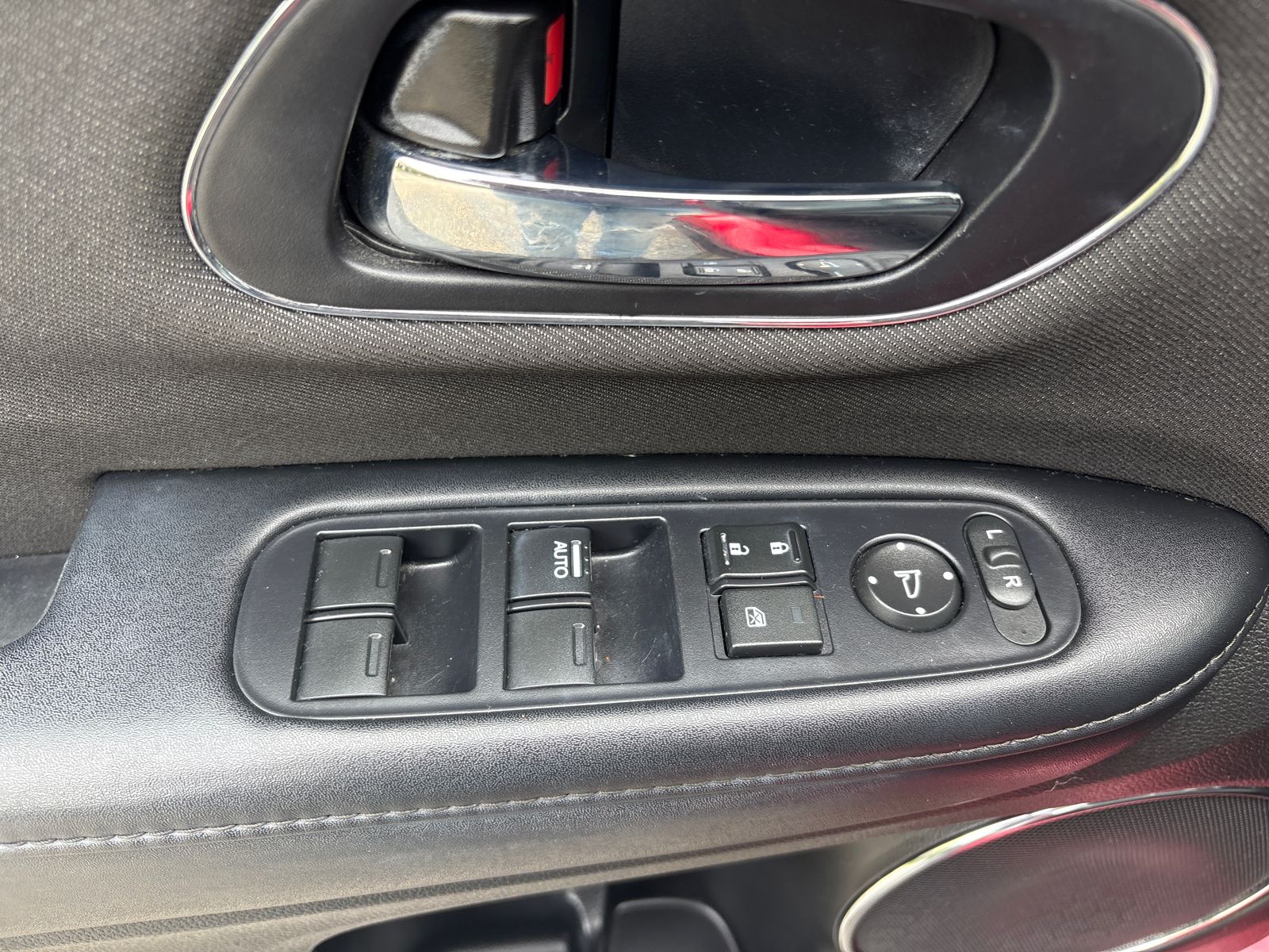Used 2019  Honda EX image 14