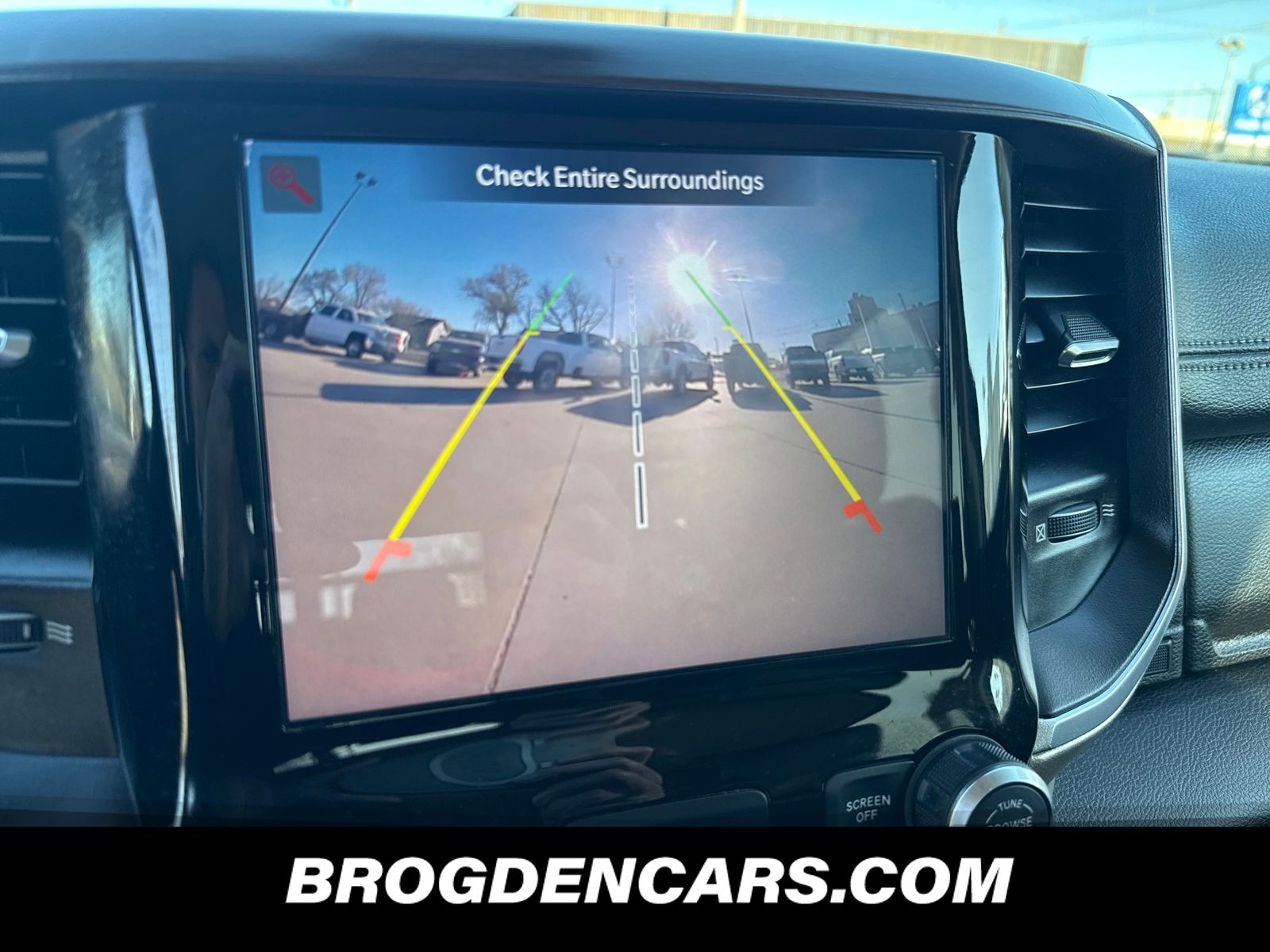 View vehicle photo 6