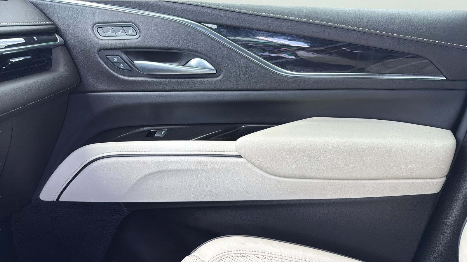 Used Car 2024 Cadillac Escalade Esv  Sport For Sale Under $100,000 In Austin, Texas