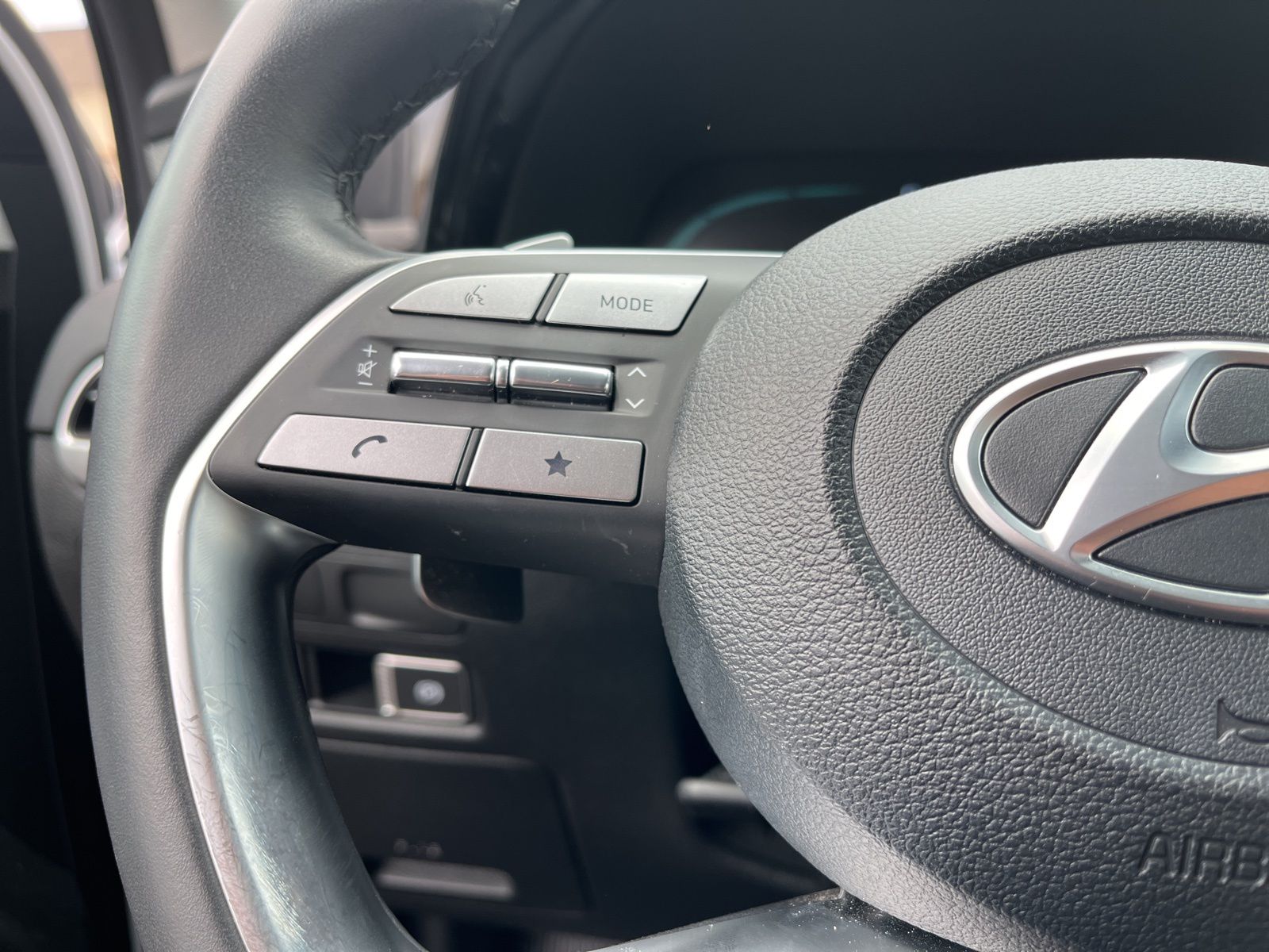 Used 2025 White Hyundai XRT image 15