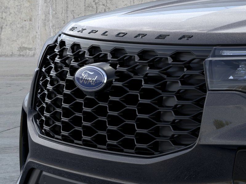 New 2026 Agate Black Metallic Ford ST-Line image 17