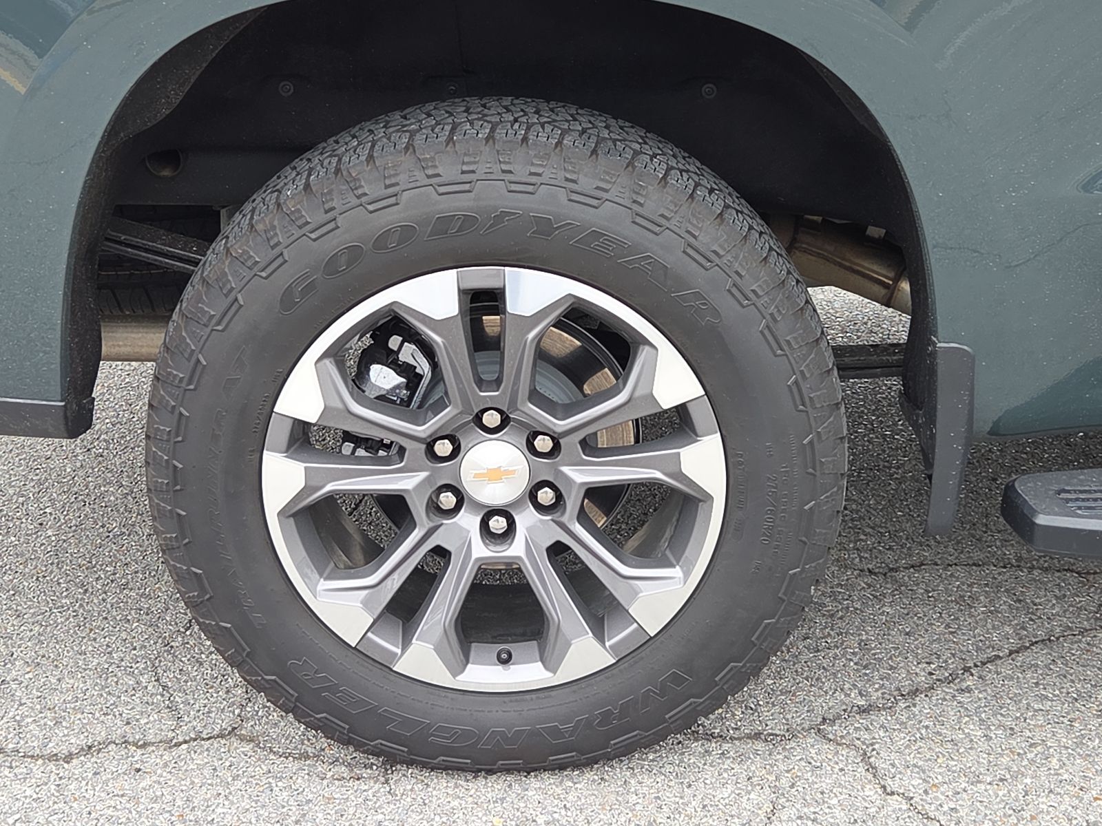 View vehicle photo 7