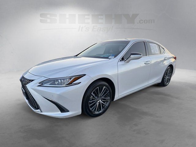 Used 2023 White Lexus 350 image 15