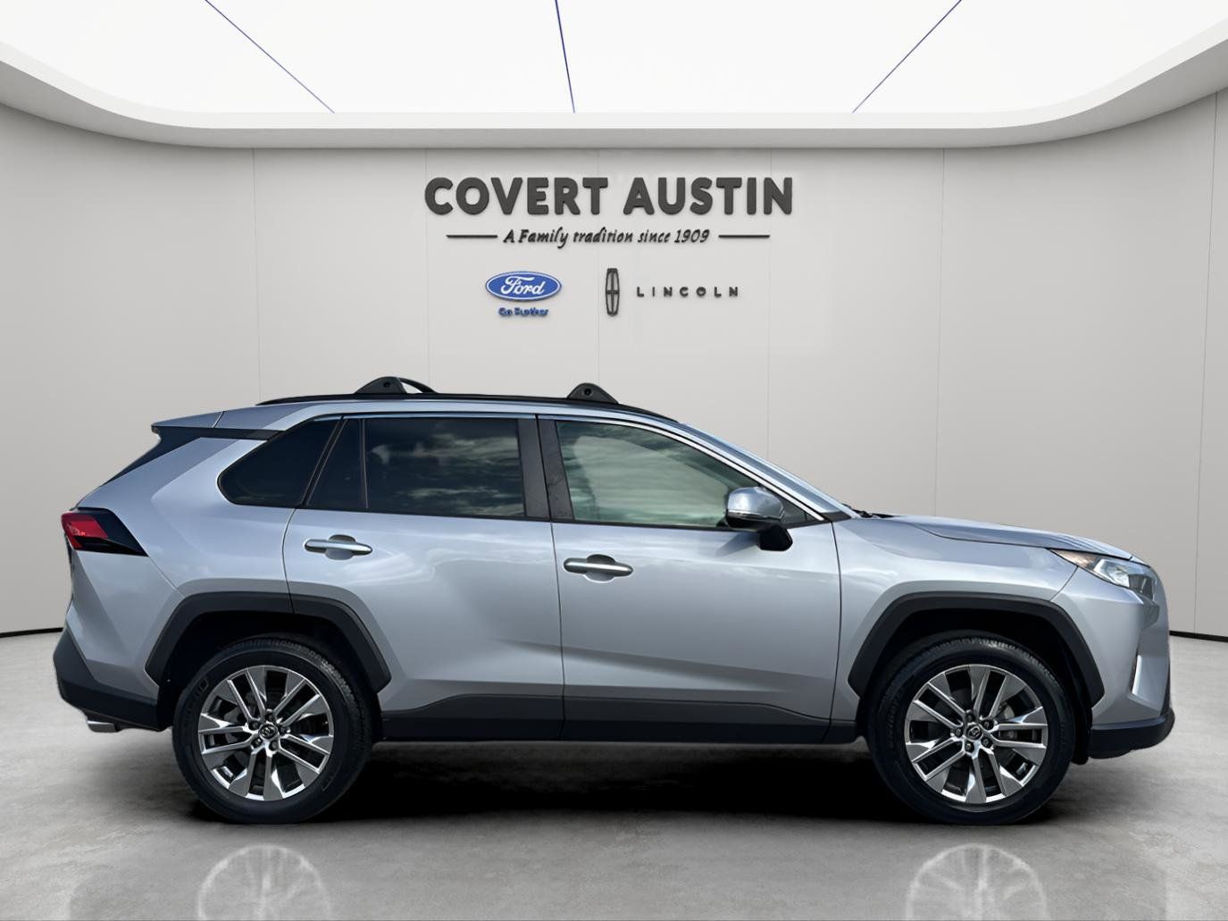 Used Car 2019 Toyota Rav4  Xle Premium For Sale Under $25,000 In Austin, Texas