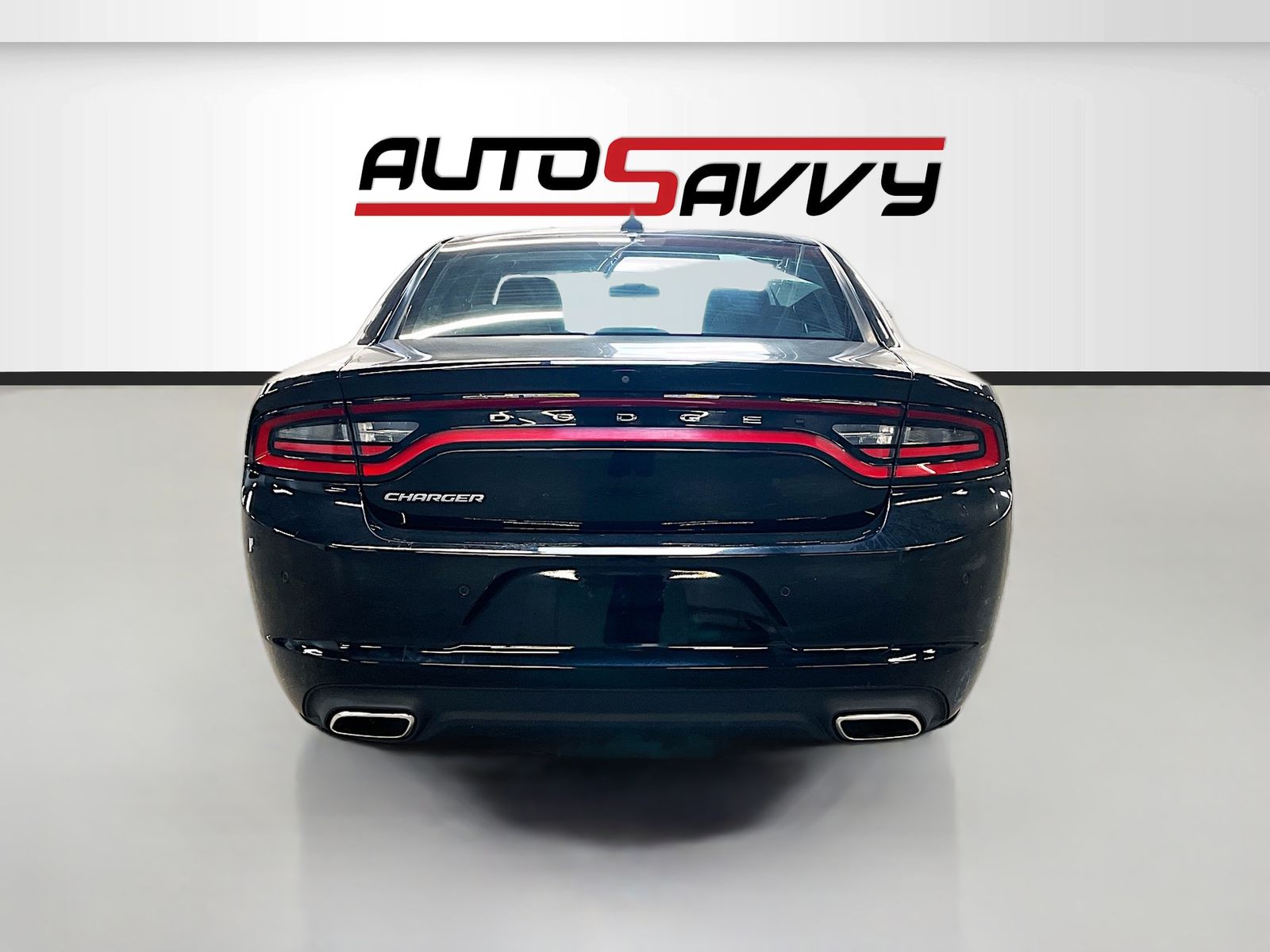 Used 2023 Black Dodge SXT image 6