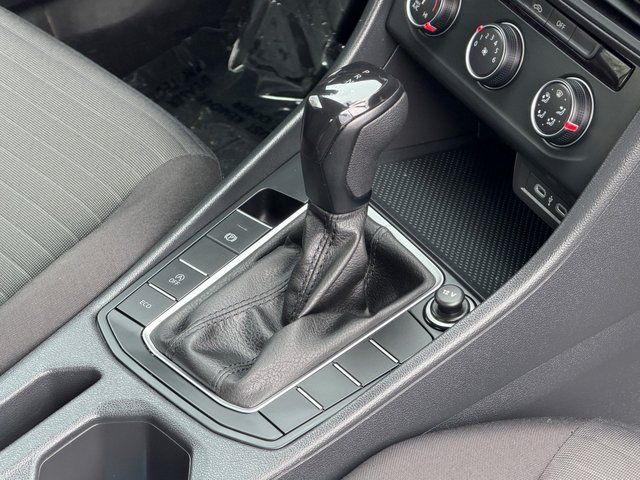 Used 2023 Platinum Gray Metallic Volkswagen 1.5T S image 19