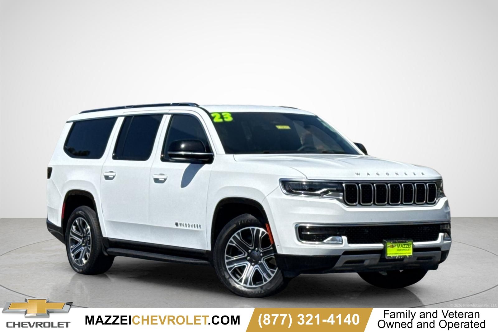 Bright White Clearcoat 2023 Jeep Wagoneer L SUV / Crossover 4X2 8-Speed Automatic
