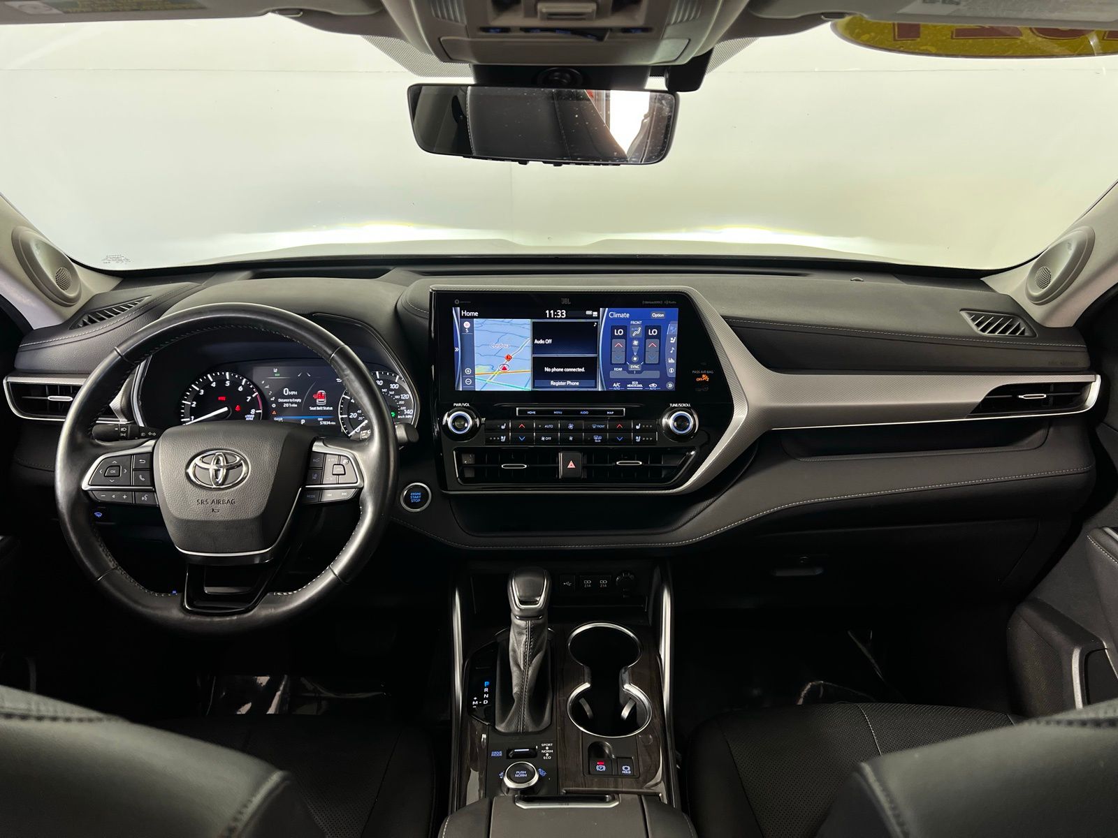 Thumbnail: 2021 Toyota Highlander - 30