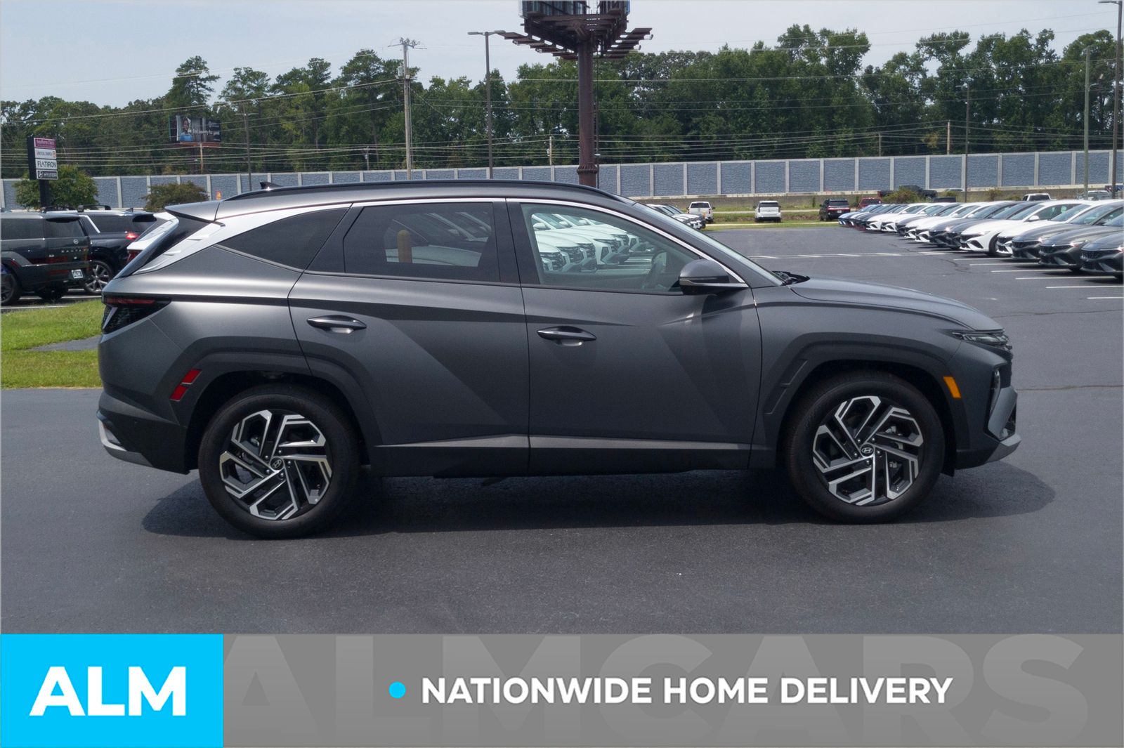 Used 2025 Gray Hyundai Limited image 4