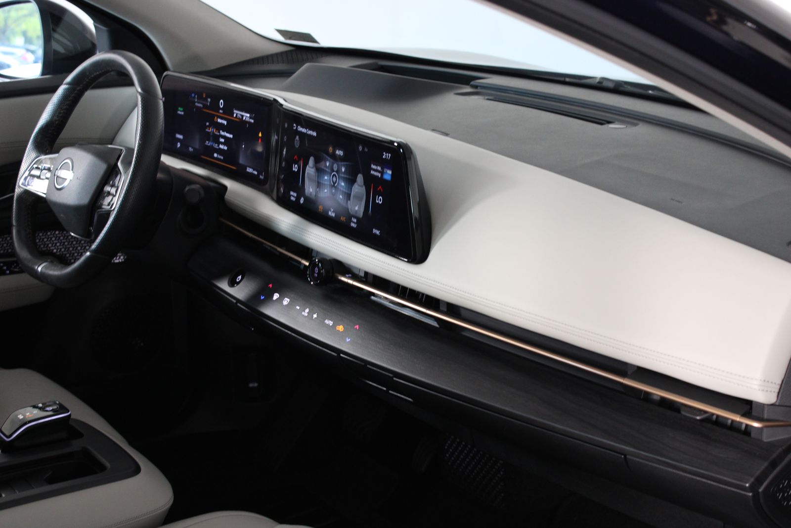 Used 2024 Blue Nissan ENGAGE+ e-4ORCE image 14