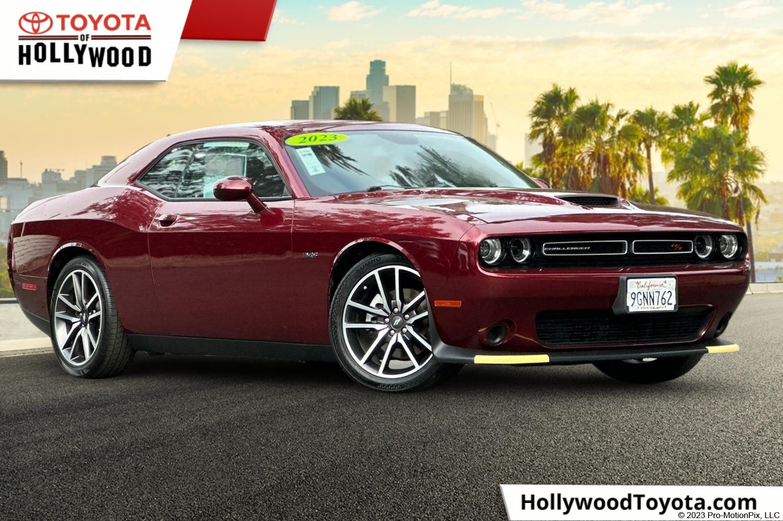 Octane Red Pearlcoat 2023 Dodge Challenger R/T RWD Coupe Rear-Wheel Drive 8-Speed Automatic
