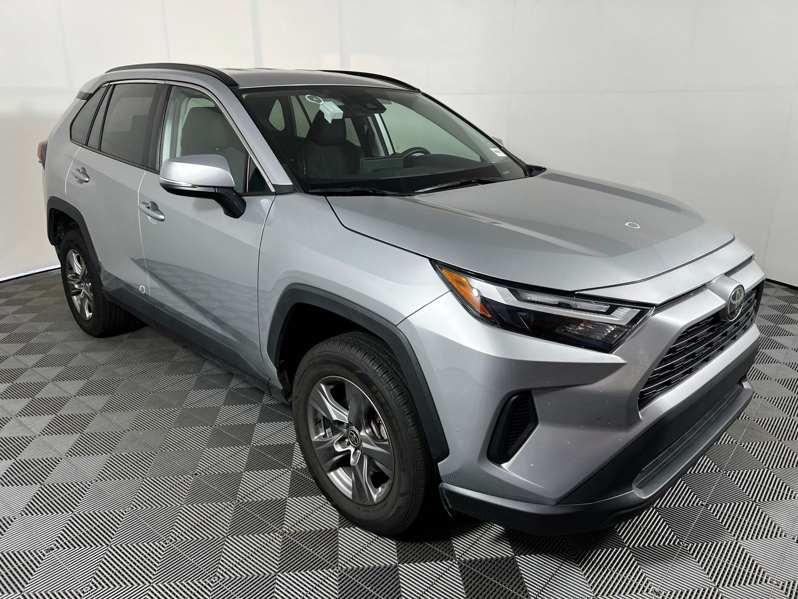 Thumbnail: 2024 Toyota RAV4 - 3