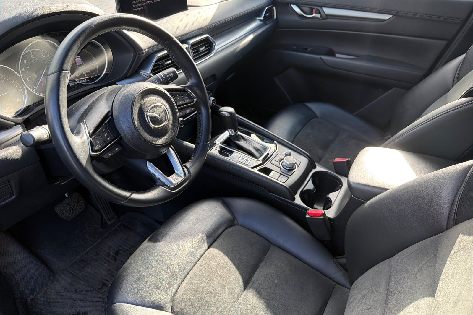 View vehicle photo 7