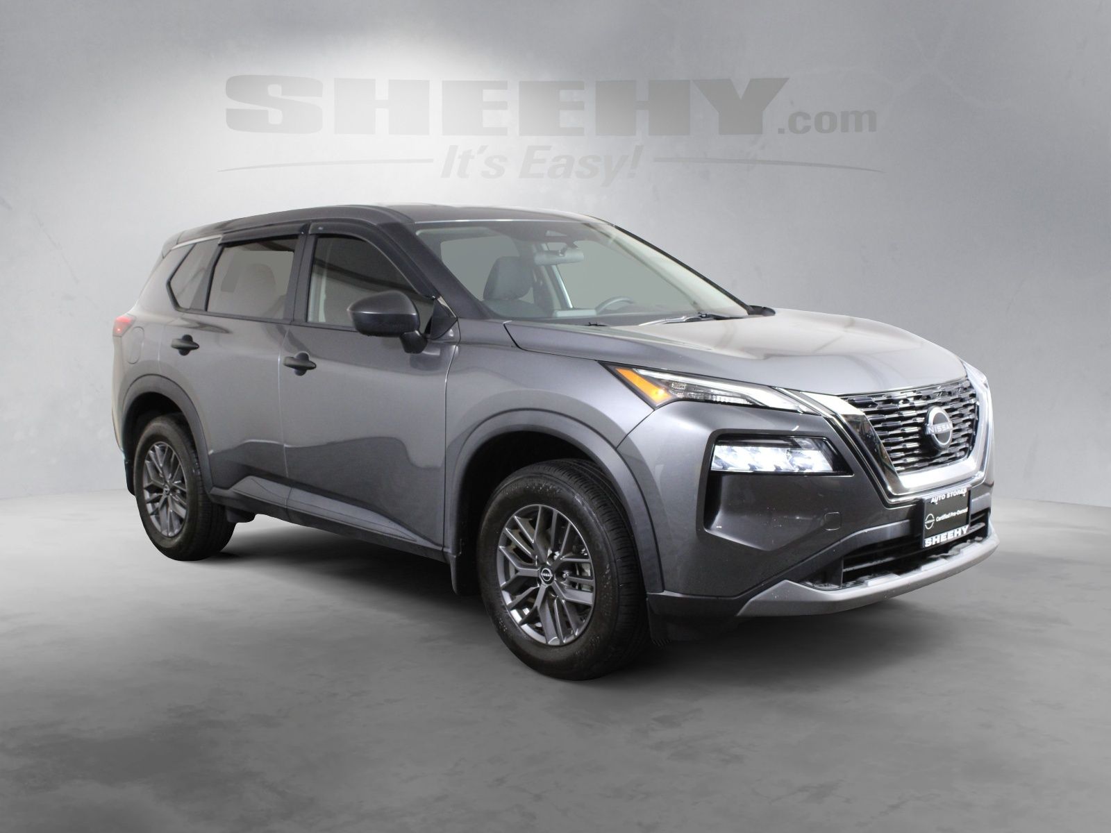 Used 2023 Gray Nissan S image 2