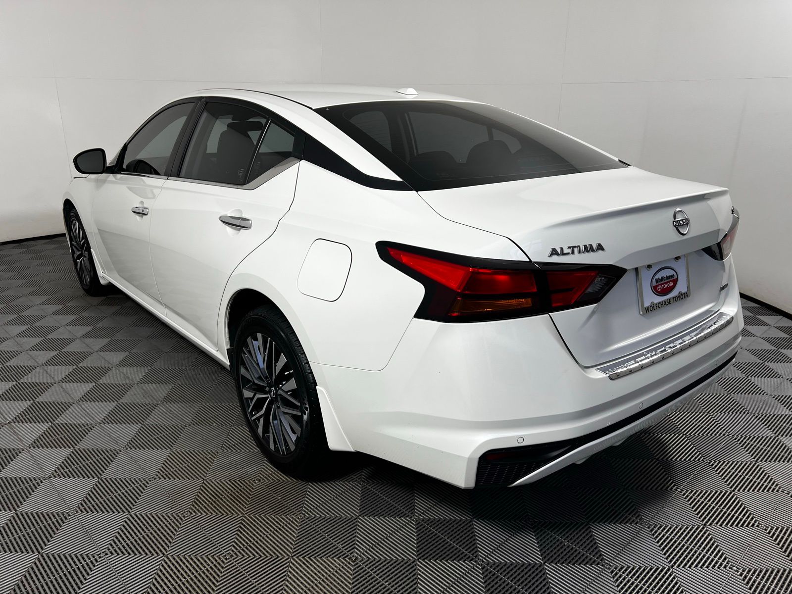 2023 Nissan Altima SV 7