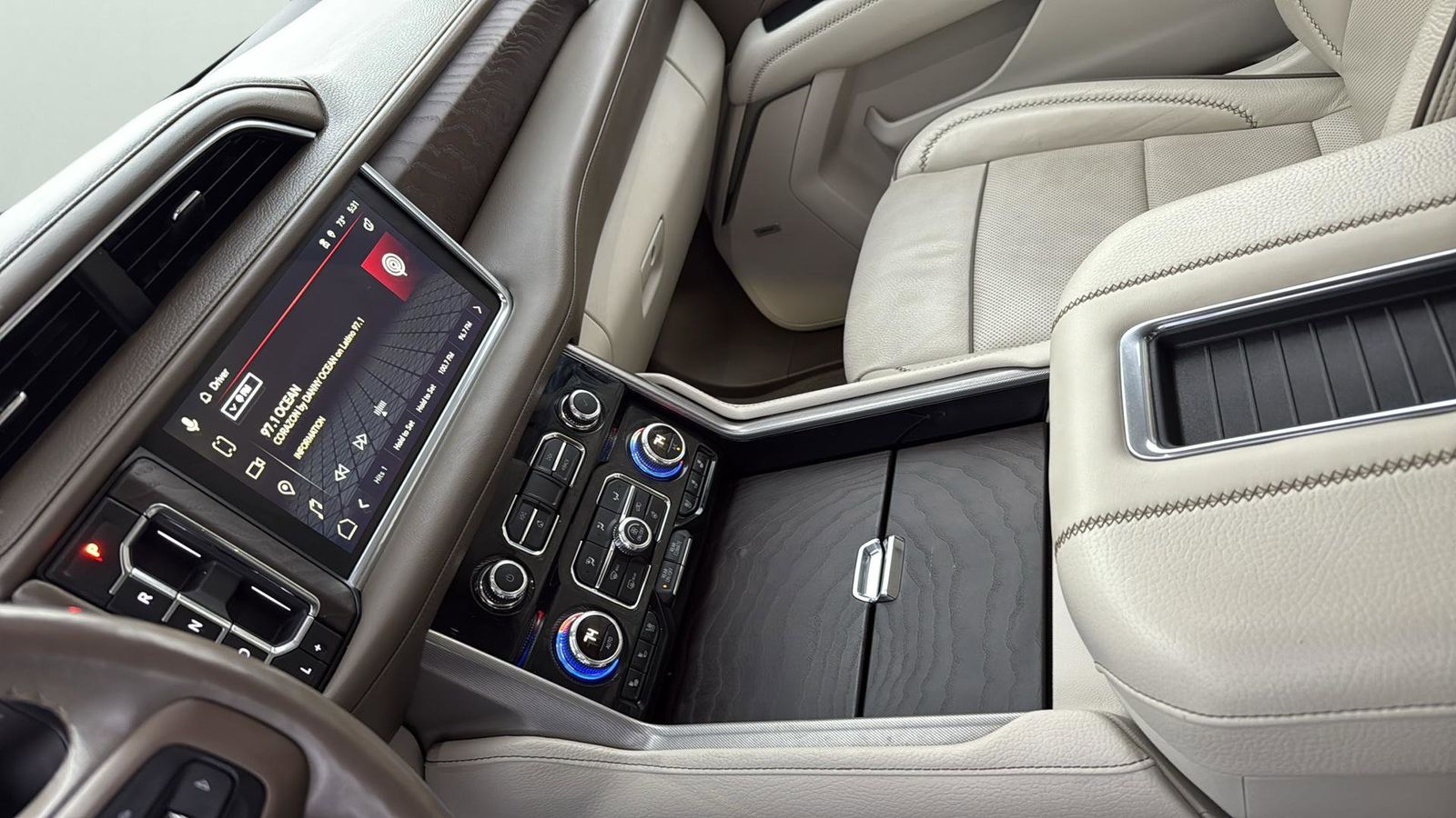 Used Car 2023 Gmc Yukon Xl  Denali For Sale Under $70,000 In Austin, Texas