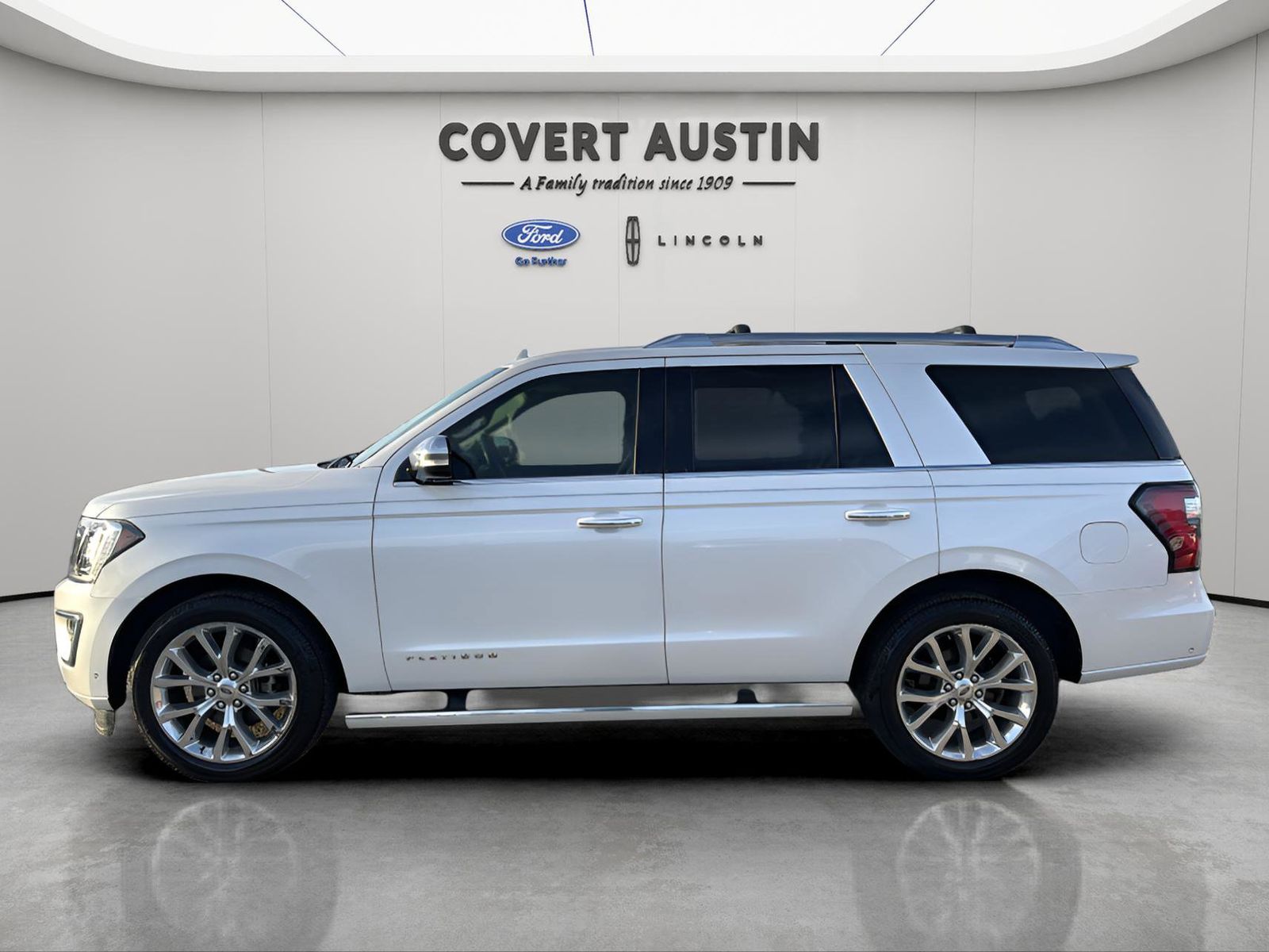 Used Car 2019 Ford Expedition  Platinum For Sale Under $30,000 In Austin, Texas