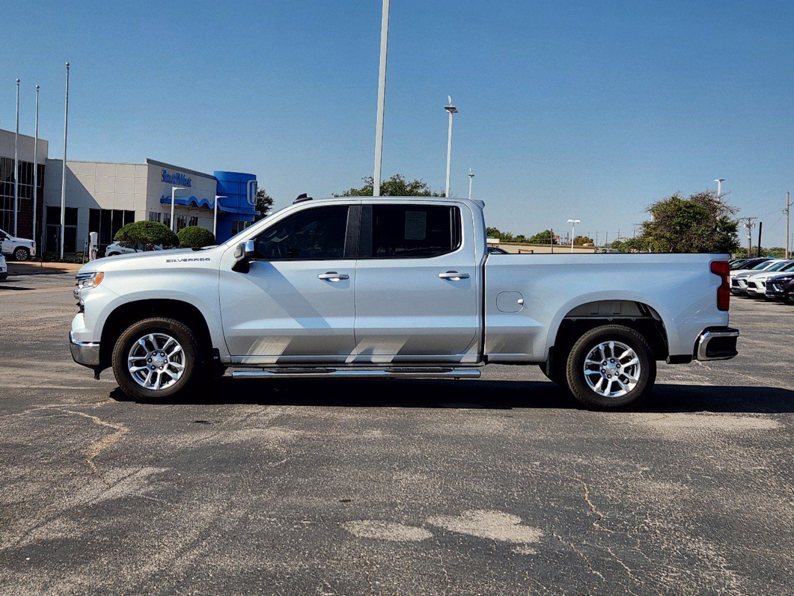 2022 Chevrolet Silverado 1500 LT 5