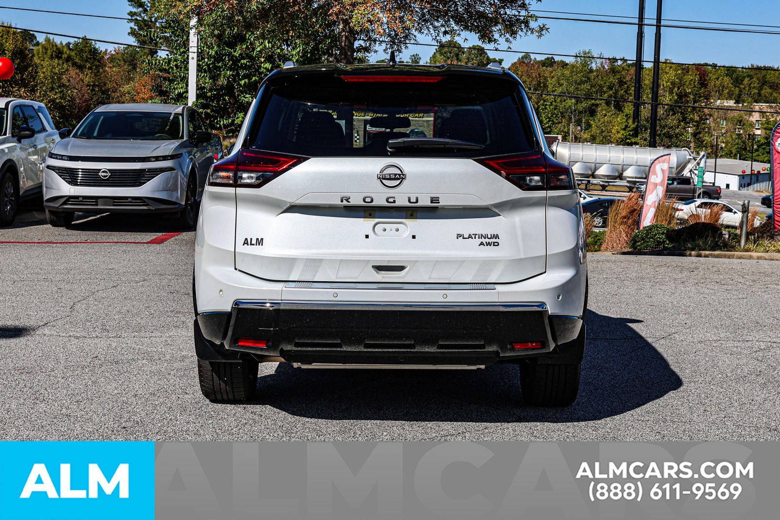 2024 Nissan Rogue Platinum photo 3