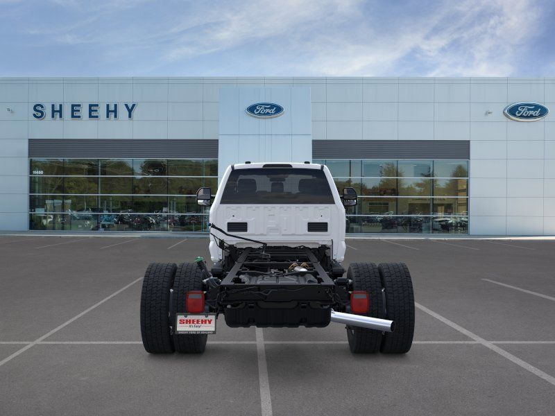 2025 Ford F-550 Super Duty Chassis Cab XL - Photo 7