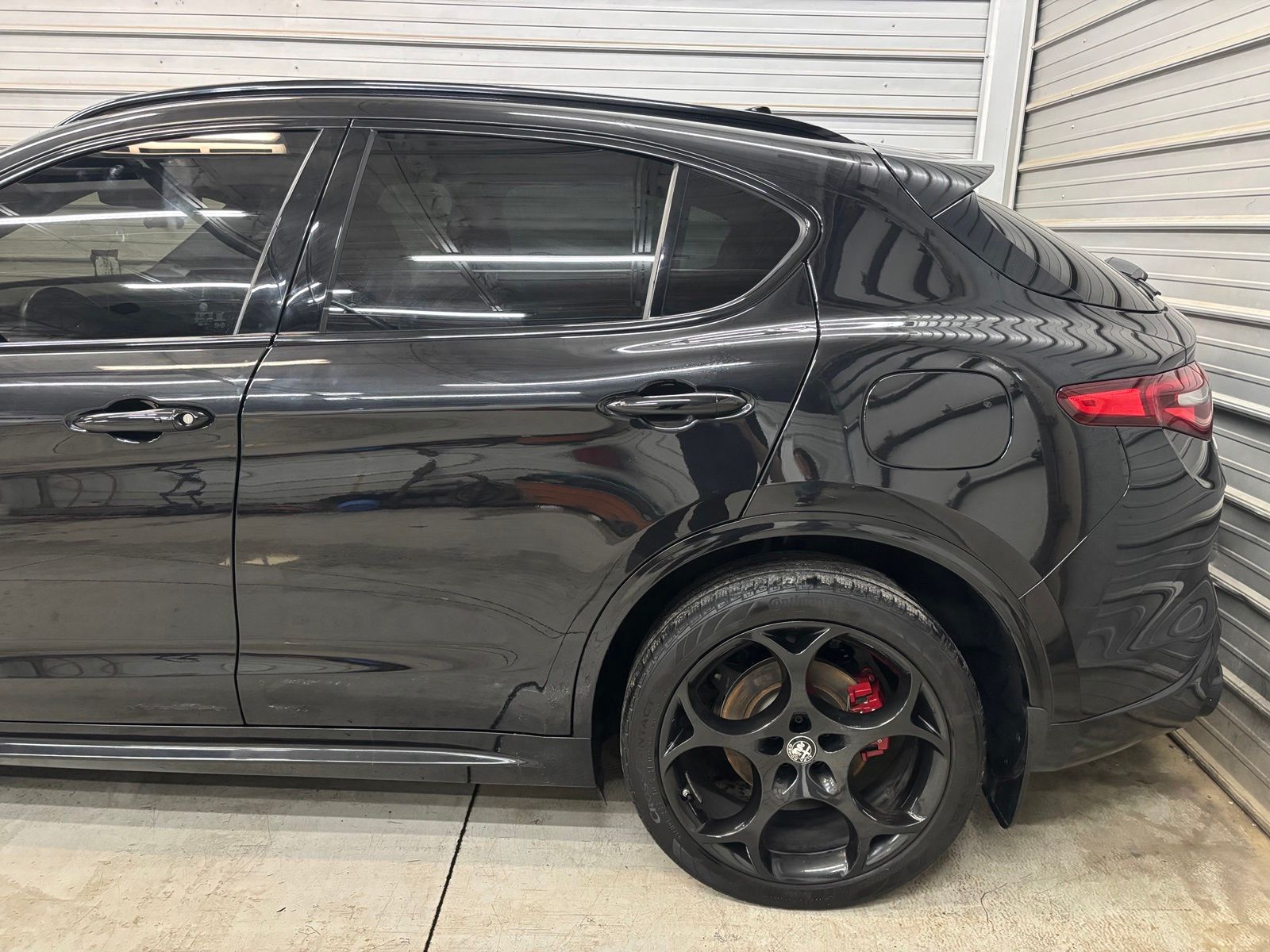 Photo 5 of 2022 Alfa Romeo Stelvio Veloce