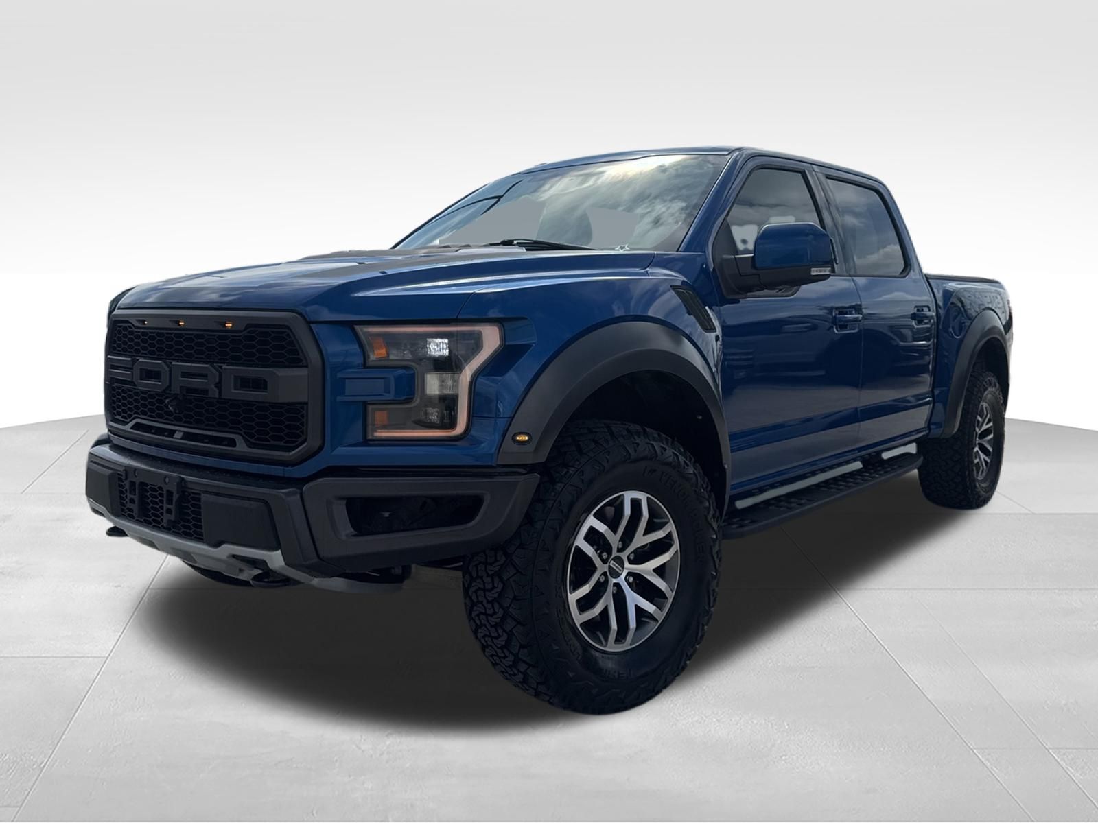 Lightning Blue 2017 Ford F-150 Raptor SuperCrew 4WD Pickup Truck Four-Wheel Drive Automatic