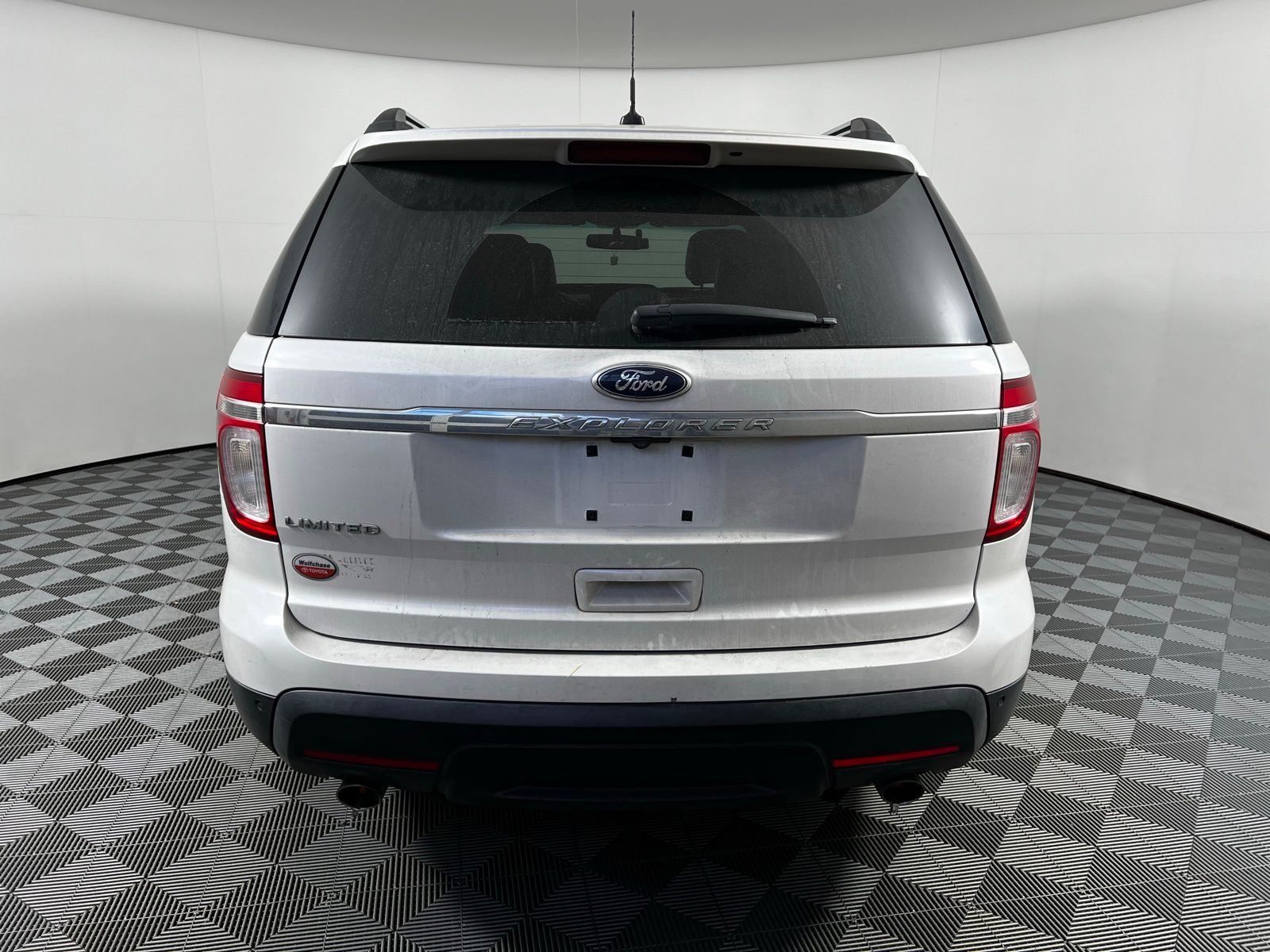 Thumbnail: 2012 Ford Explorer - 6