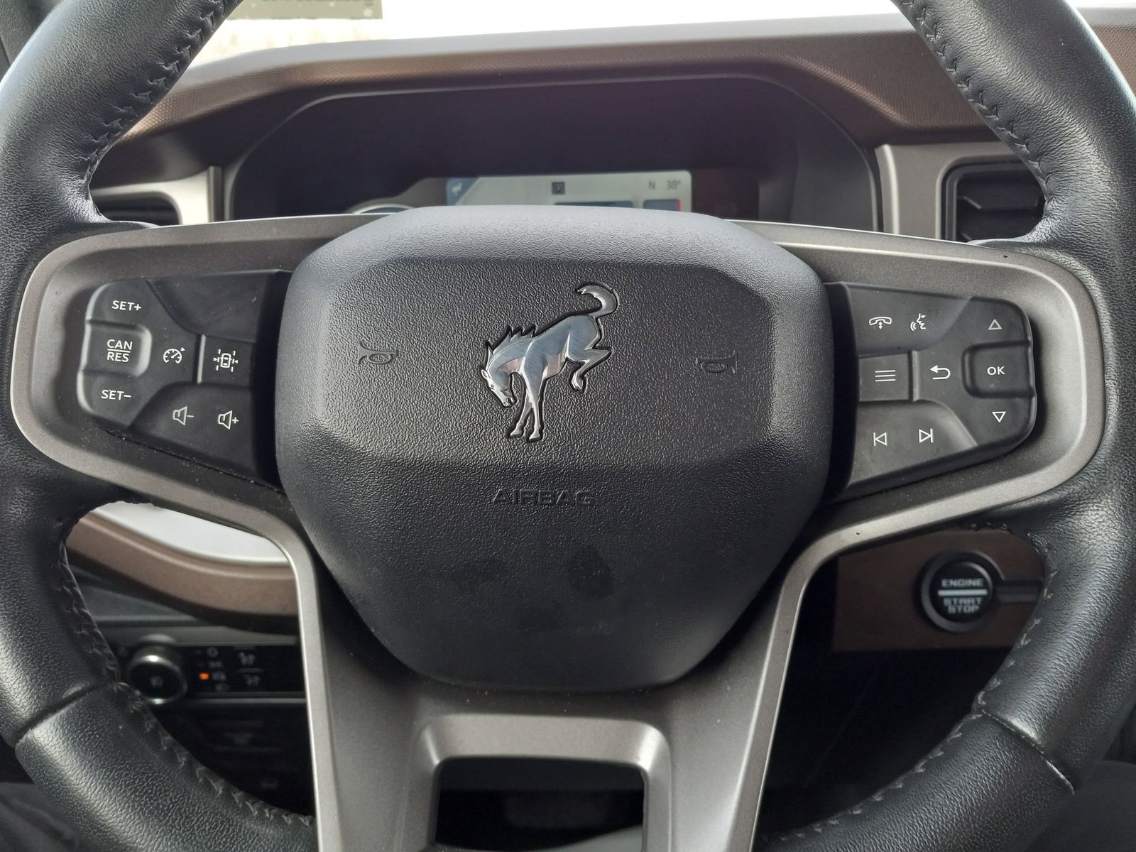 2023 Ford Bronco image 15